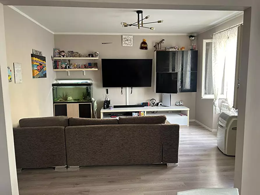 Immagine 4 di Appartamento in vendita  in Via Filippo Turati  11 a Savona