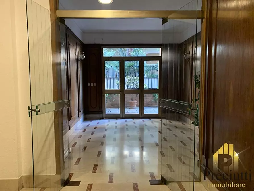 Immagine 5 di Appartamento in vendita  in VIA RAFFAELE FABRETTI 19 a Roma