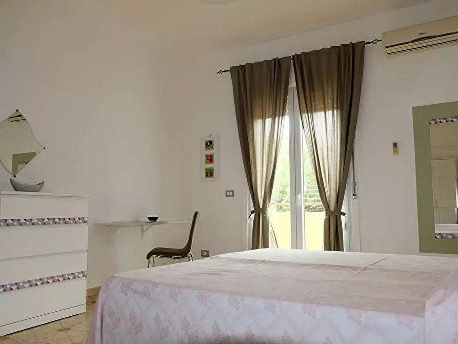 Immagine 3 di Stanza singola in affitto  in VIA MARTIRI DI BELLONA 25 a Caserta