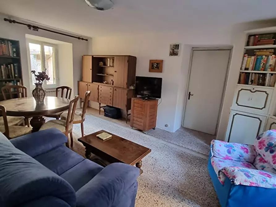 Immagine 6 di Abitazione tipica in vendita  in Via nuova  158 a Fivizzano