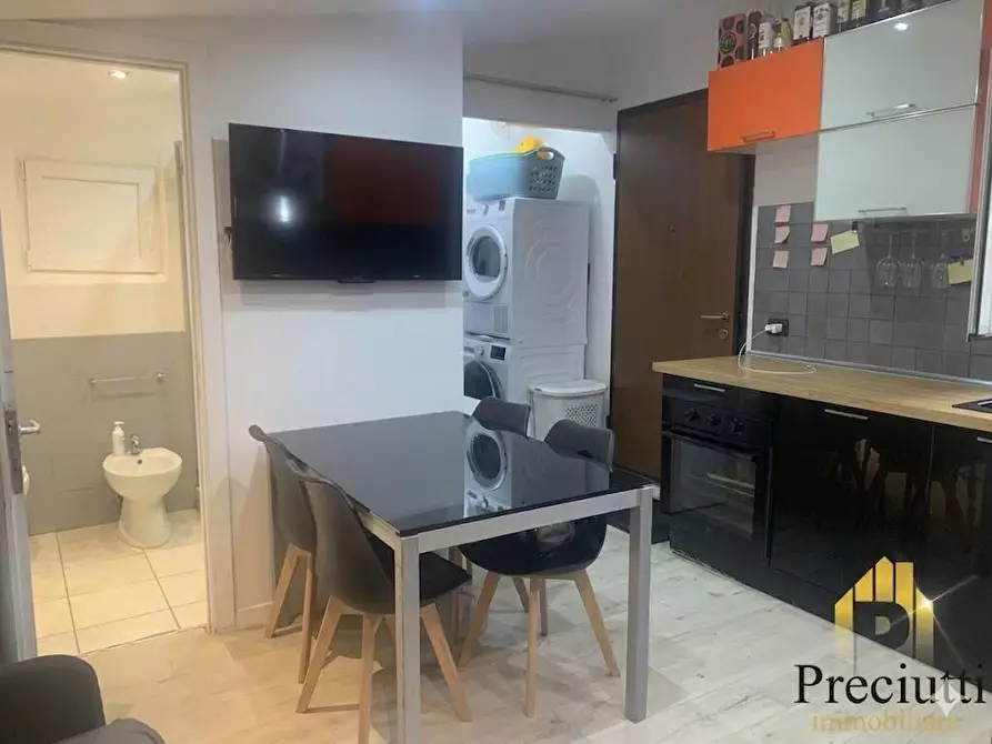 Immagine 15 di Appartamento in vendita  in VIA DEGLI AMODEI 92 a Roma