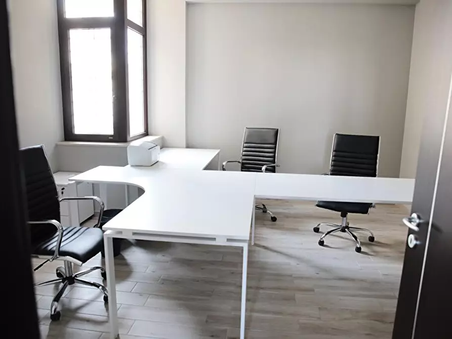 Immagine 3 di Ufficio in affitto  in via piano del principe 149 a Poggiomarino