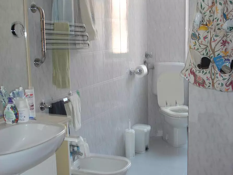 Immagine 5 di Camera in affitto  a Milano