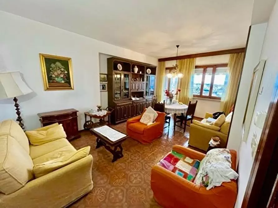 Immagine 2 di Appartamento in vendita  a Pontedera