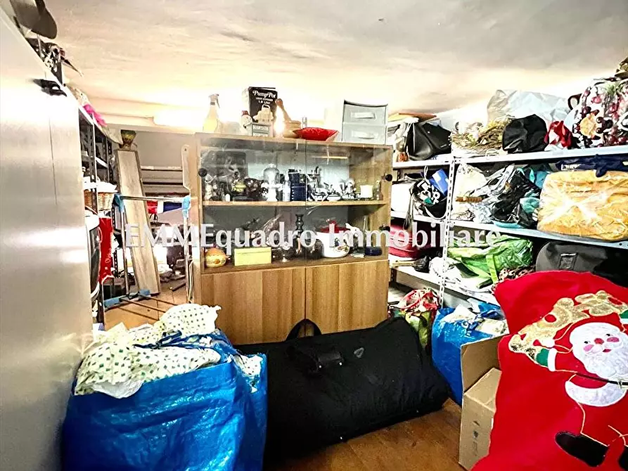 Immagine 4 di Locale commerciale in vendita  in via Giuseppe di Vittorio a Terracina