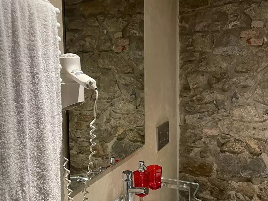 Immagine 5 di Appartamento in affitto  in via pignolo  112 a Bergamo