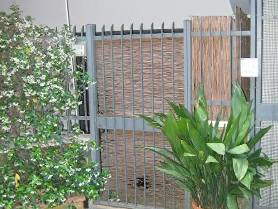 Immagine 10 di Appartamento in affitto  in Via Pietro Mascagni 152 a Roma