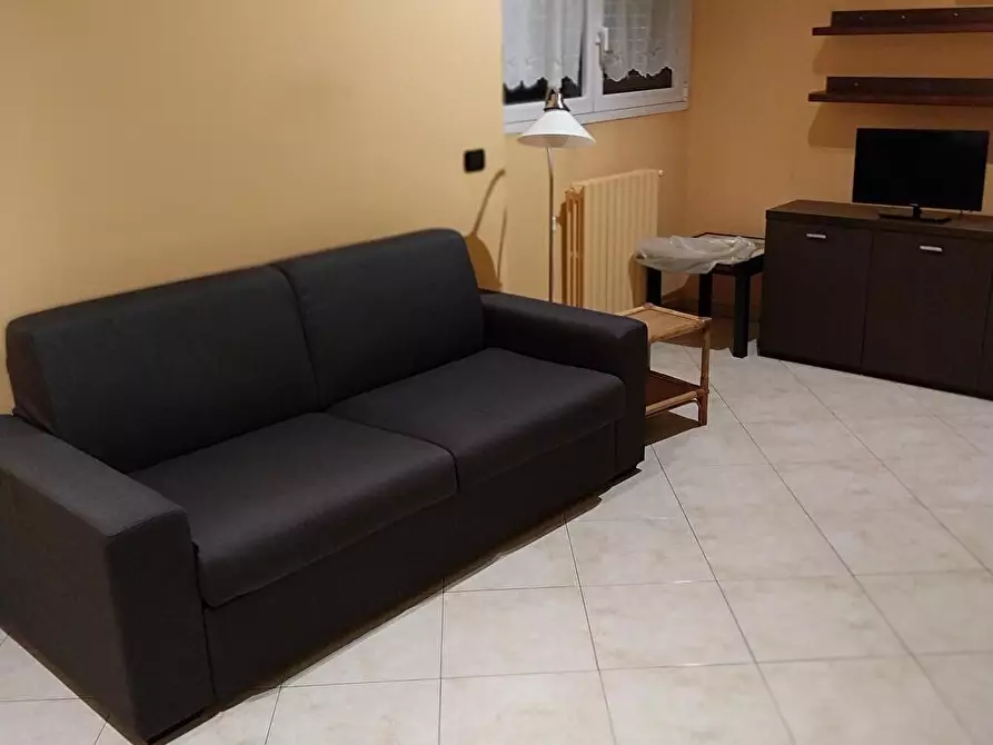 Immagine 2 di Abitazione tipica in affitto  in PIAZZA TRIVULZIANA 2 a Milano