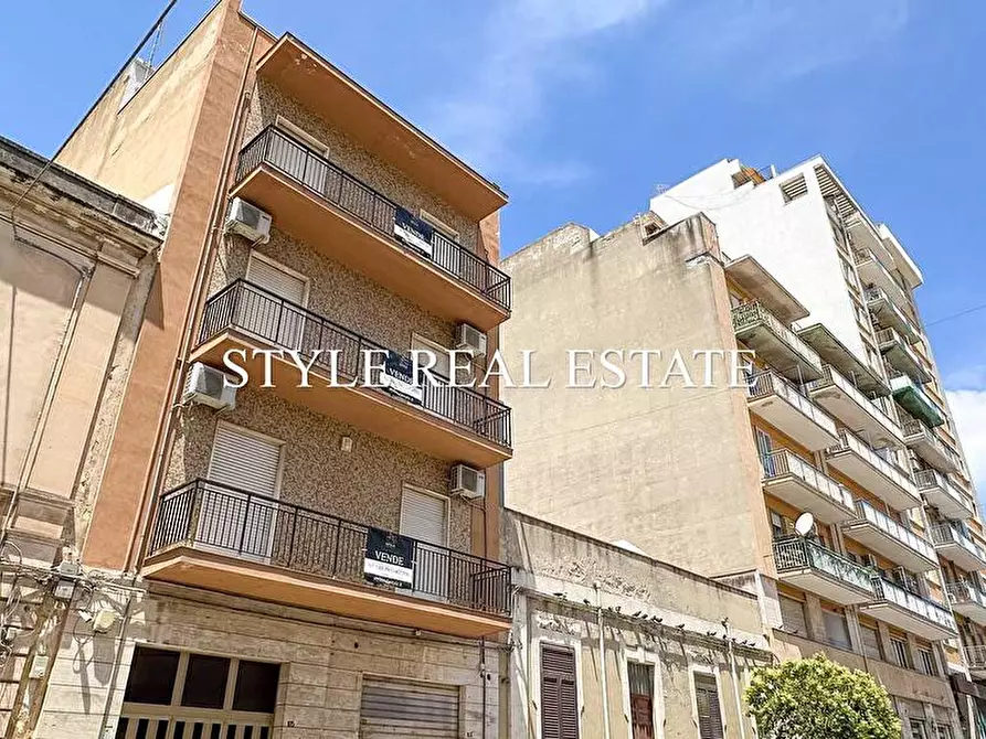 Immagine 1 di Palazzo in vendita  in Corso Timoleonte 105 a Siracusa