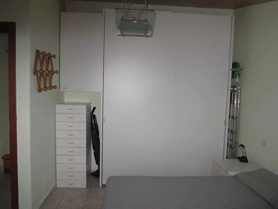 Immagine 20 di Appartamento in affitto  a Lambrugo