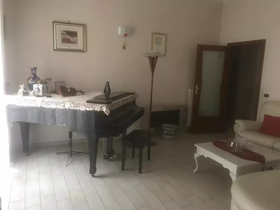 Immagine 9 di Casa semindipendente in vendita  in Via  Nunziante 1 a Sarno