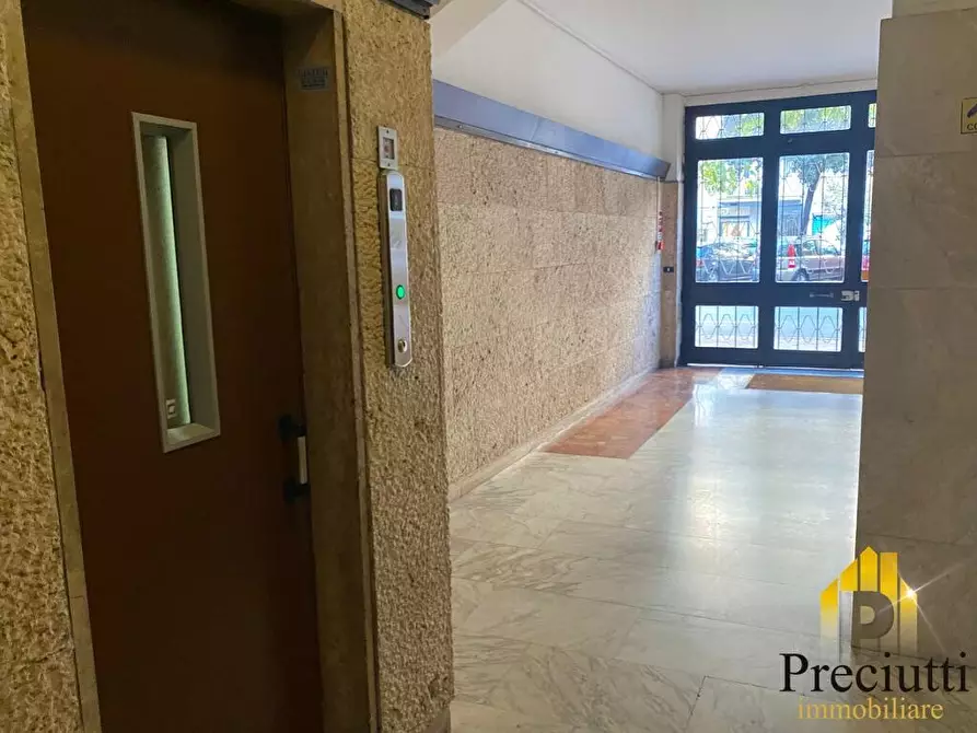 Immagine 6 di Appartamento in vendita  in VIA FRANCESCO GRIMALDI 141 a Roma