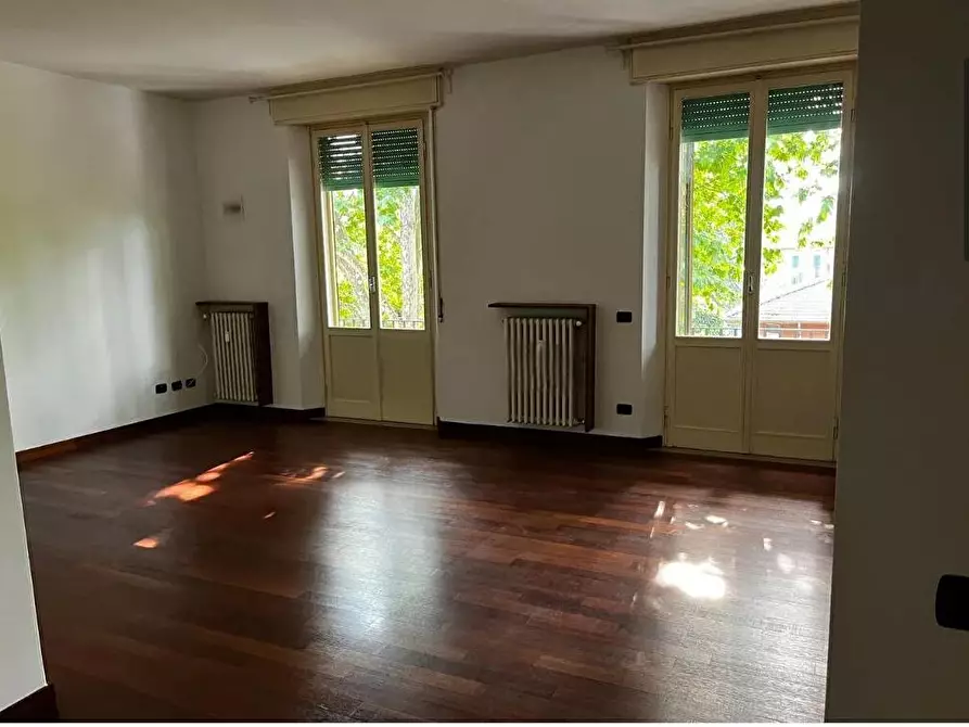 Immagine 1 di Appartamento in vendita  a Parma