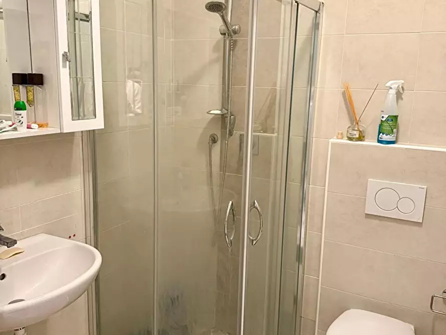 Immagine 3 di Camera in affitto  a Bolzano