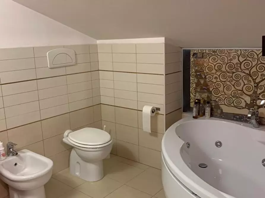 Immagine 2 di Camera in affitto  a Castelnuovo Berardenga