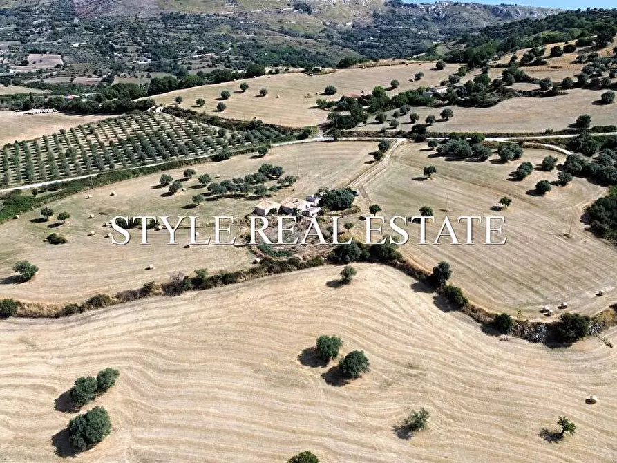 Immagine 4 di Rustico / casale in vendita  in strada falabia a Palazzolo Acreide