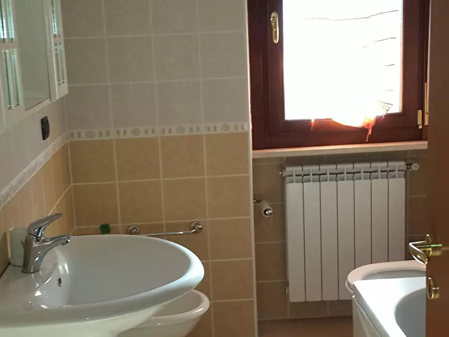 Immagine 12 di Appartamento in vendita  a Chieti