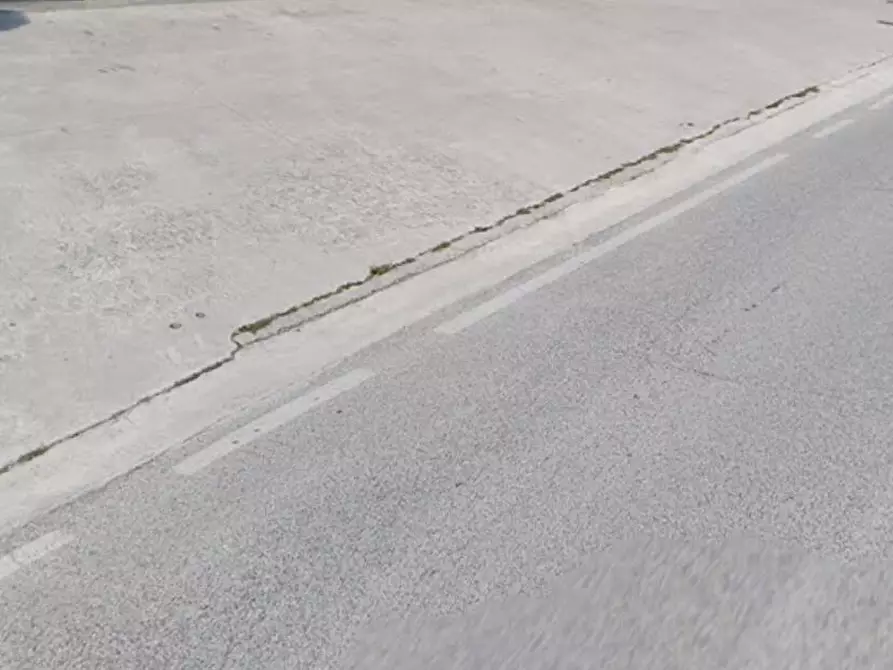 Immagine 3 di Attività artigianale in vendita  in Via Faleriense a monte 1 a Falerone