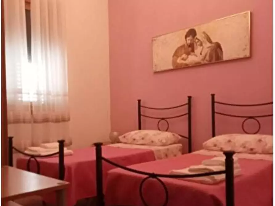 Immagine 3 di Albergo/B&B/Residence in affitto  in Via fiume 27 a Catania