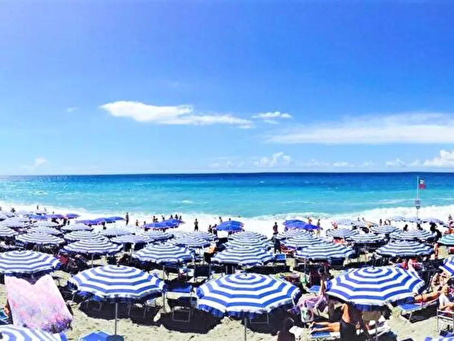 Immagine 5 di Trilocale in vendita  in VIA ALDO MOROI 8 a Deiva Marina