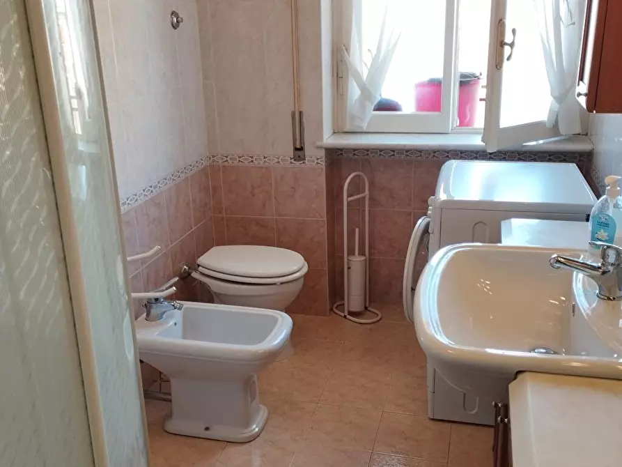 Immagine 7 di Stanza singola in affitto  in VIA VAL FAVARA 90 a Roma