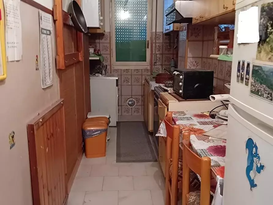 Immagine 7 di Appartamento in vendita  in via Gaetano Salvemni  5 a Milano