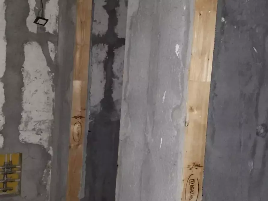 Immagine 4 di Locale commerciale in vendita  in Via Cicalesi 1 a Nocera Inferiore