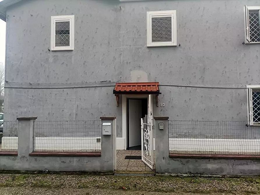 Immagine 1 di Casa semindipendente in vendita  in Via risorgimento  83 a Terre Del Reno