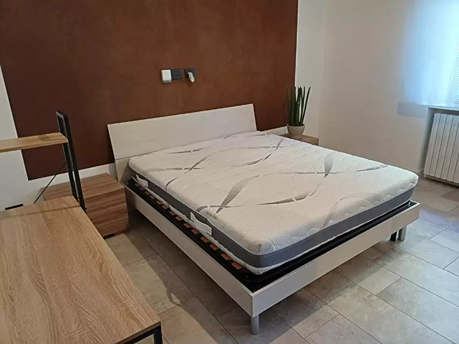 Immagine 1 di Appartamento in affitto  a Verona