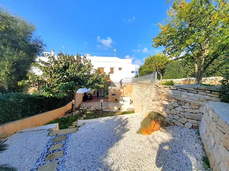 Immagine 6 di Villa in vendita  in Via Augusta a Ostuni