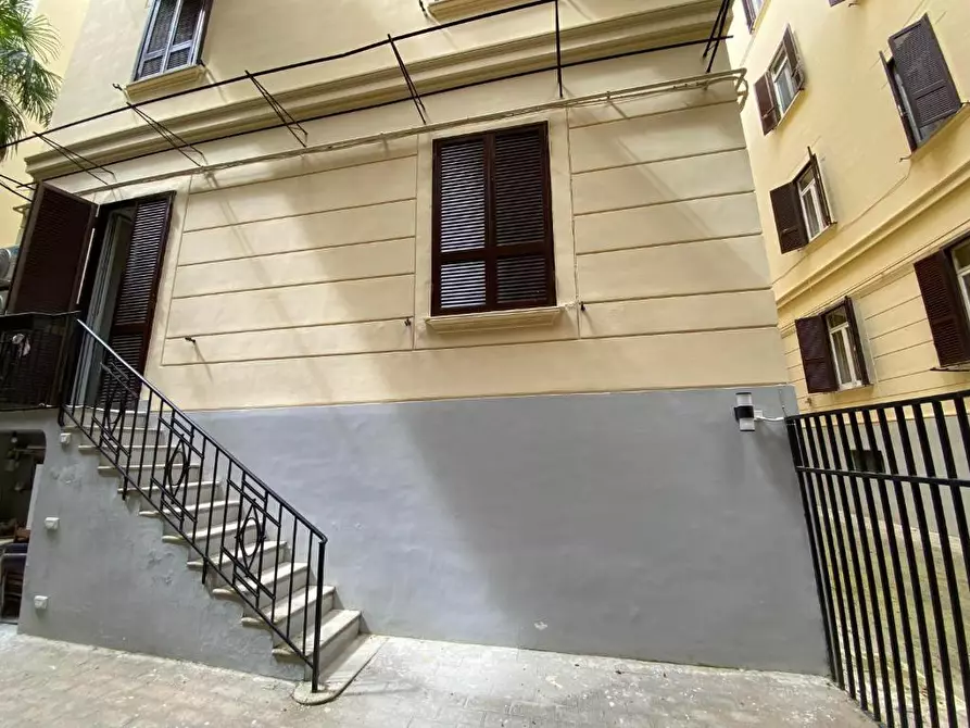Immagine 2 di Casa vacanze in affitto  in via luigia san felice 5 a Napoli