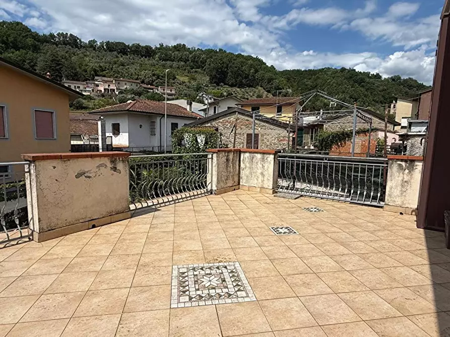 Immagine 1 di Appartamento in vendita  a Licciana Nardi