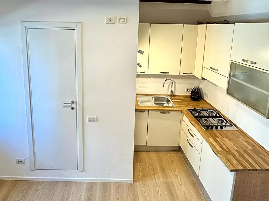 Immagine 12 di Monolocale in affitto  in via fioravanti 3 a Milano