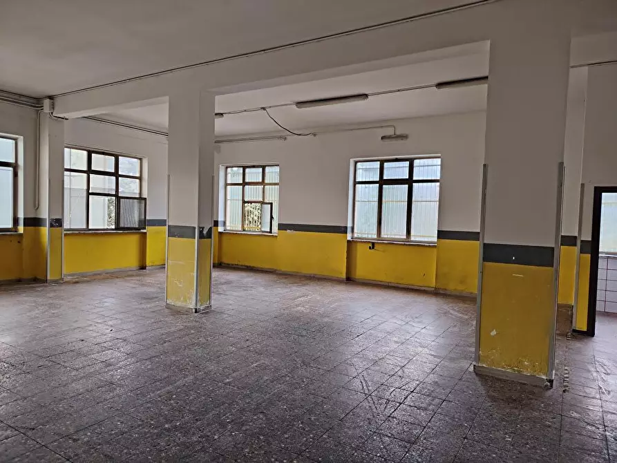 Immagine 2 di Attività artigianale in affitto  in via complanare varco izzo 150 a Potenza