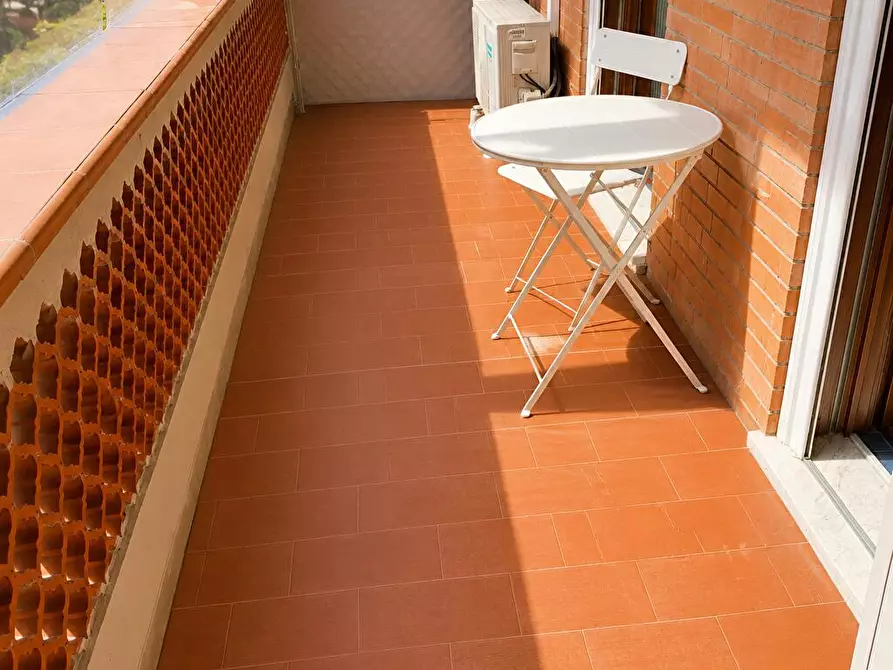 Immagine 3 di Appartamento in vendita  a Carrara