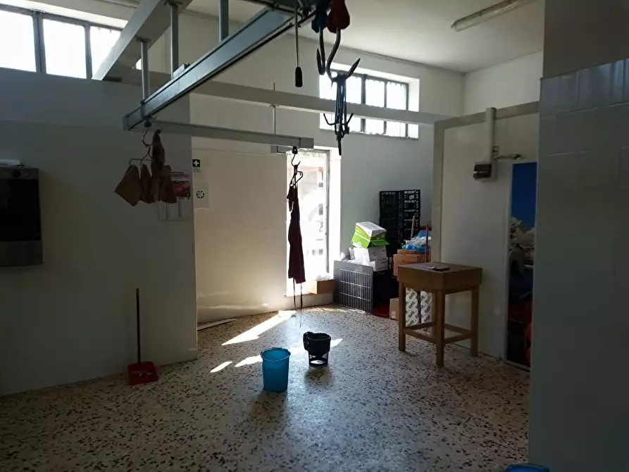 Immagine 2 di Locale commerciale in affitto  in Via Sarno Palma 106 a Sarno