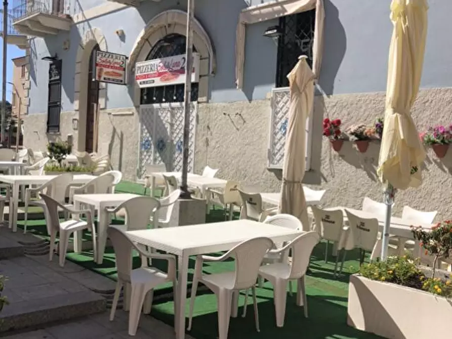 Immagine 8 di Attività commerciale in affitto  in Via Italia  1 a Santa Teresa Gallura