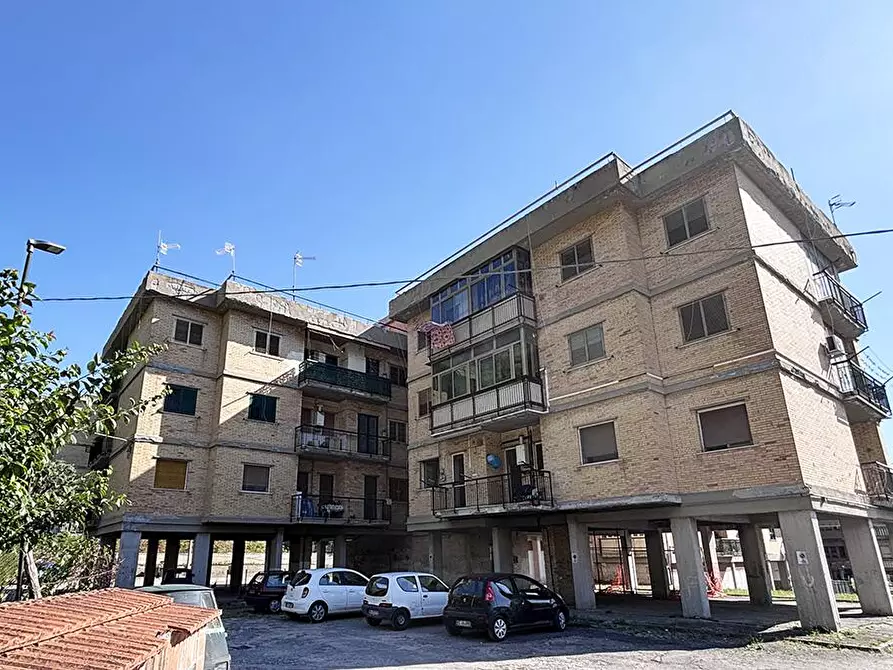 Immagine 1 di Appartamento in vendita  in Via Lucio Calpurnio  4 a Pozzuoli