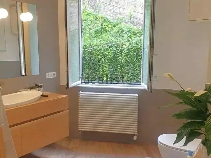 Immagine 7 di Appartamento in vendita  in VIA PRIVATA SAN ROCCO 60 a Rapallo