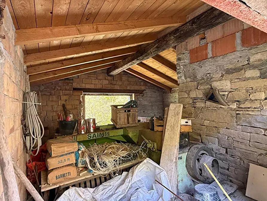 Immagine 8 di Rustico / casale in vendita  a Bardi
