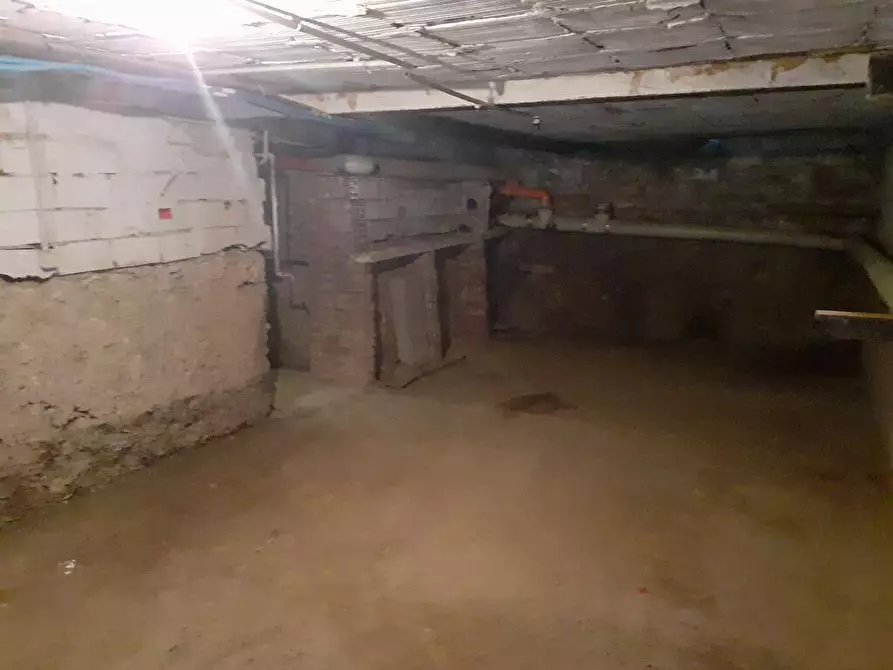 Immagine 1 di Magazzino in affitto  in Via Carlo del Prete  116 a Firenze