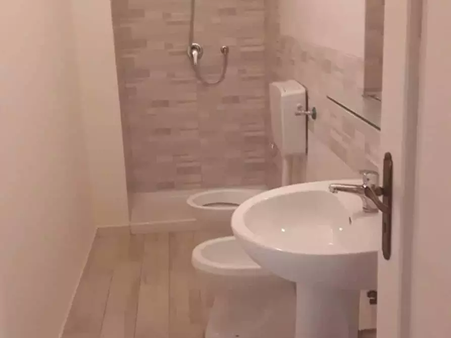 Immagine 8 di Camera in affitto  in Via fusco 2 a Catania