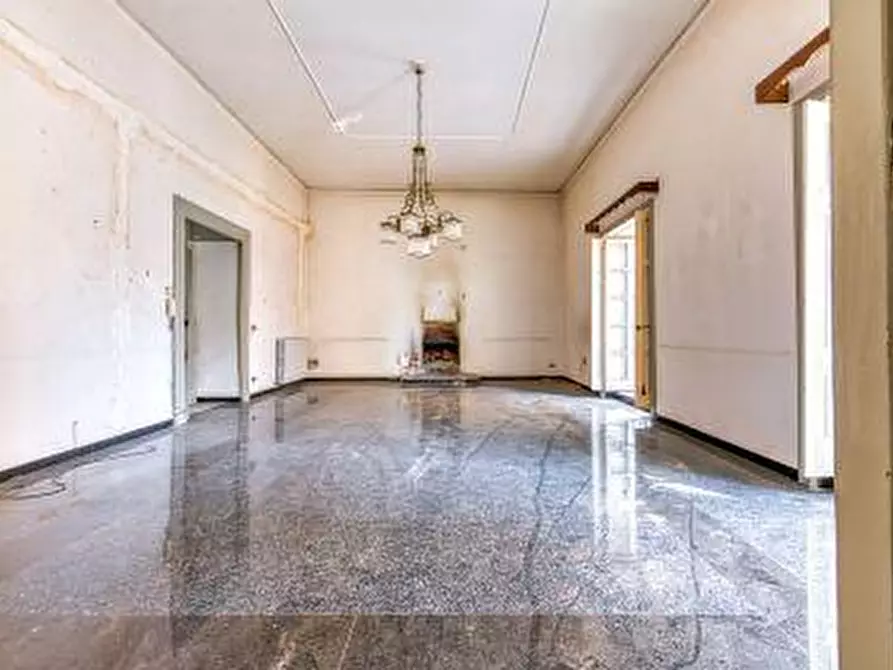 Immagine 1 di Palazzo in vendita  in Via Casamonica 4 a Sarno