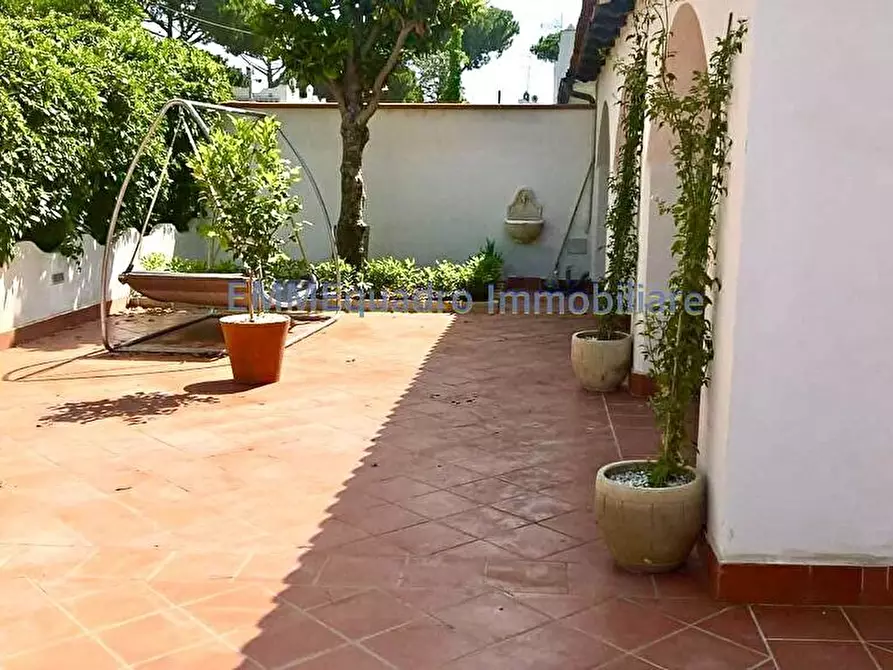 Immagine 5 di Porzione di villa in vendita  in Onda del Circeo a Terracina