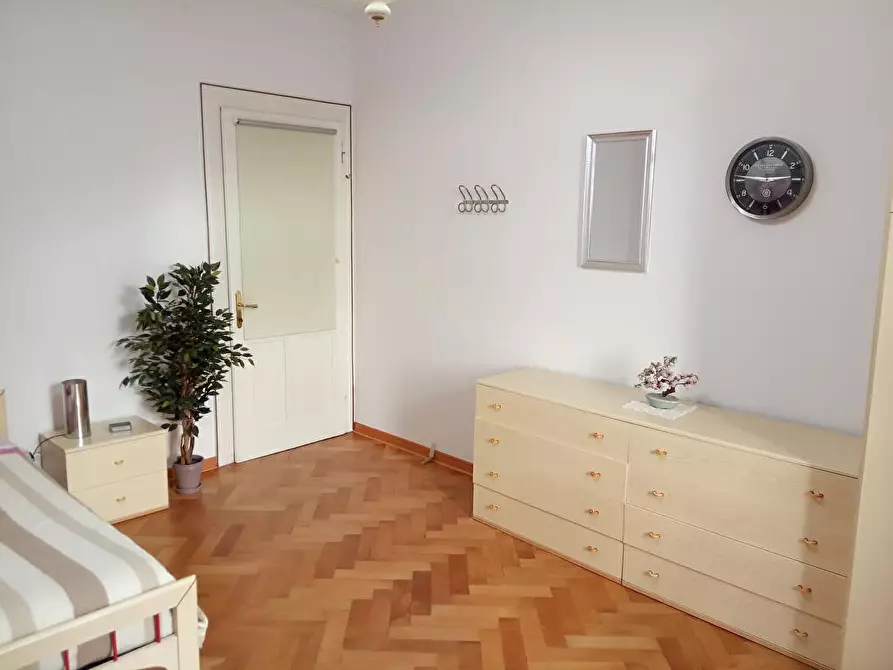 Immagine 2 di Stanza singola in affitto  in via Sette Fontane 17 a Trieste