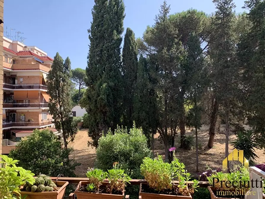 Immagine 21 di Appartamento in vendita  in VIA ANTONIO SOGLIANO 46 a Roma