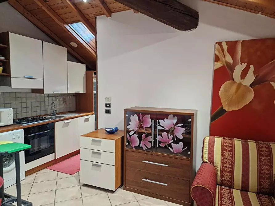 Immagine 5 di Appartamento in affitto  a Como