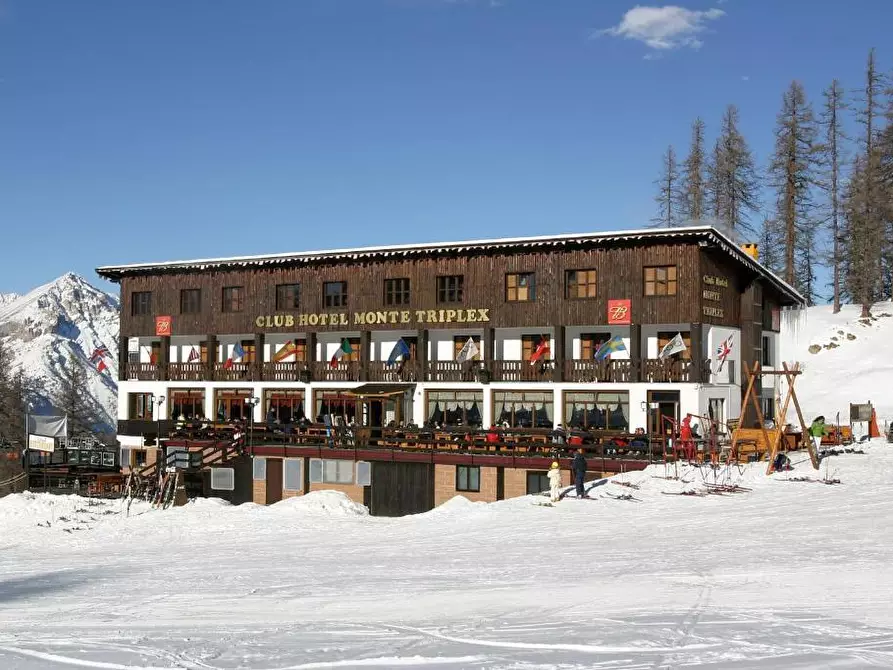 Immagine 1 di Albergo/B&B/Residence in vendita  in Località Sportinia 4 a Sauze D'oulx