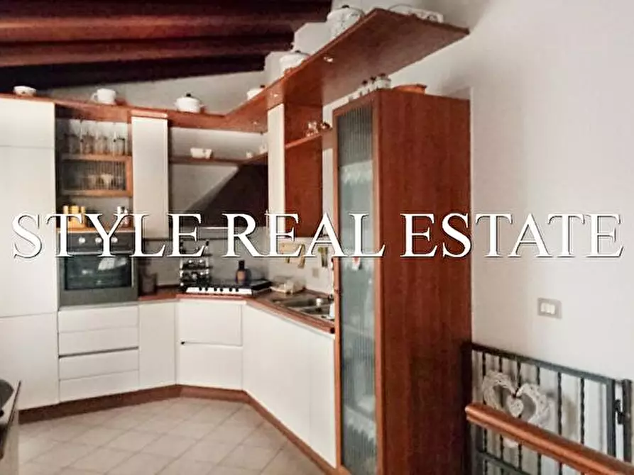 Immagine 8 di Casa indipendente in vendita  in Vicolo del mirto a Siracusa