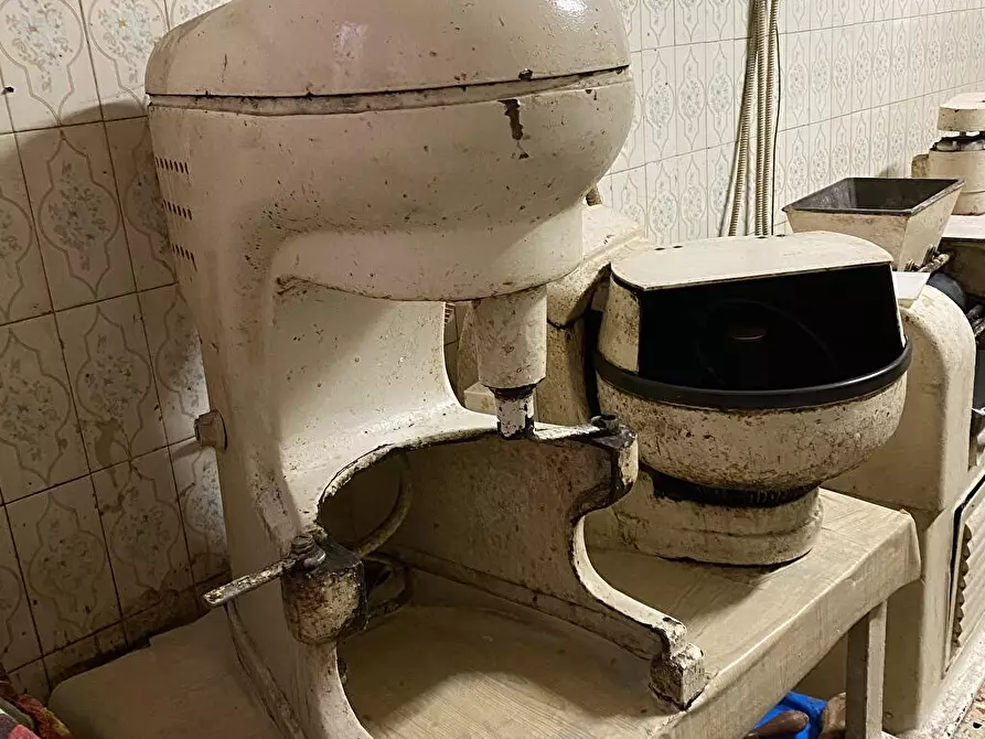 Immagine 5 di Negozio in affitto  in Via navarra 96 a Gela